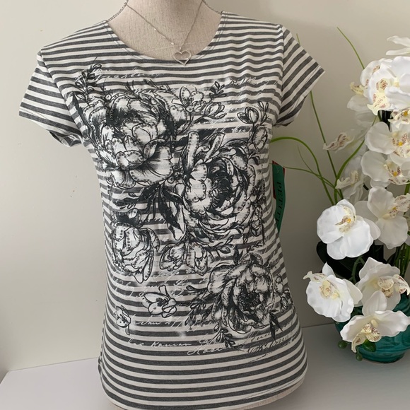 New  stripe blouse with tag - Picture 1 of 5